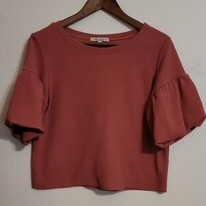 Green Envelope Rose Puff-Sleeve Cropped Tee